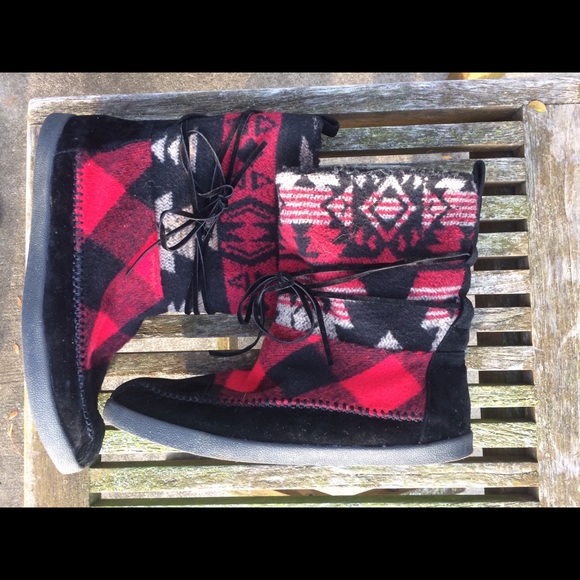 Madden Girl Shoes - Madden Girl Buffalo Plaid Boots SZ 9.5 PRICE FIRM
